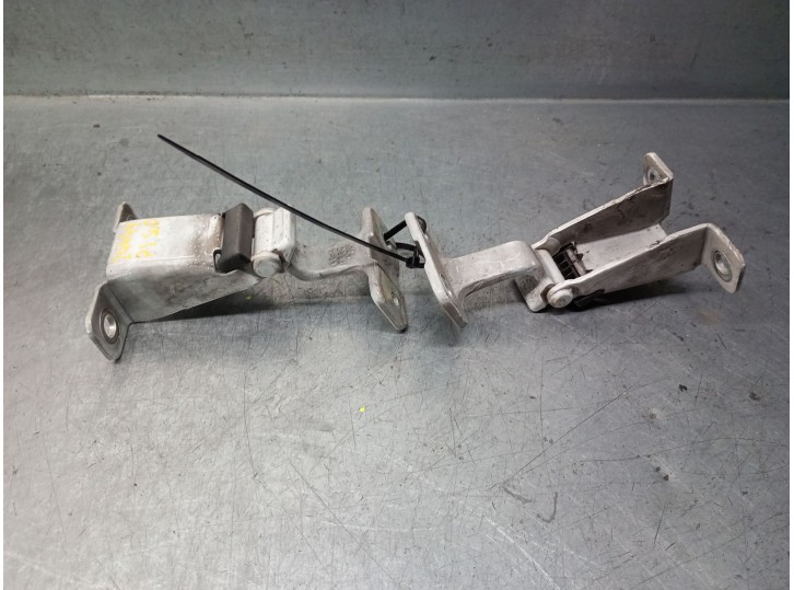 Recambio de bisagra porton para renault kangoo 1.5 dci diesel referencia OEM IAM 904008309R 904008309R 