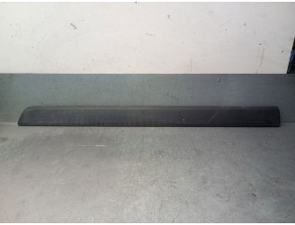 Recambio de molduras delanteras para renault kangoo 1.5 dci diesel referencia OEM IAM 8200439113 808202733R 