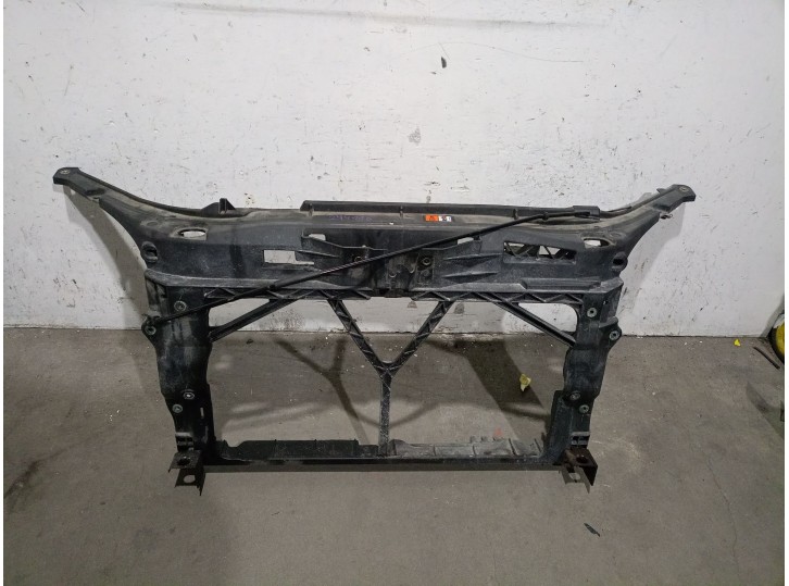 Recambio de panel frontal para mazda 3 berlina (bk) 1.6 cd diesel cat referencia OEM IAM BP4K53110E BP4K53110E 