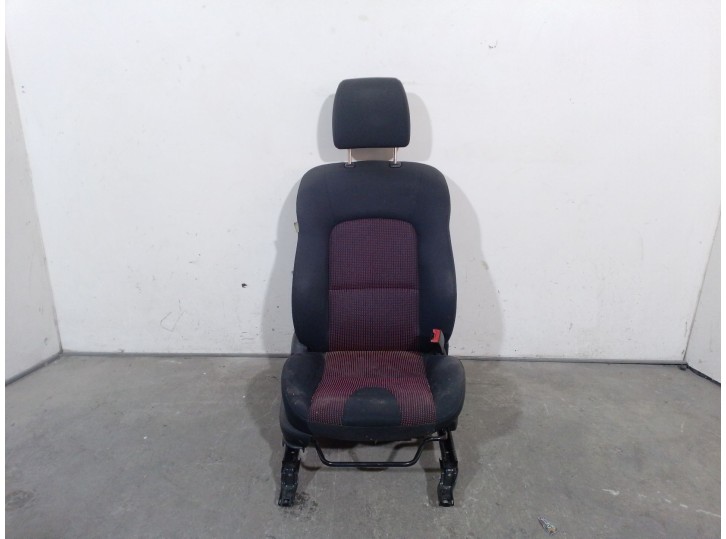 Recambio de asiento delantero derecho para mazda 3 berlina (bk) 1.6 cd diesel cat referencia OEM IAM BP4R88130D04 BP4R88130D04 