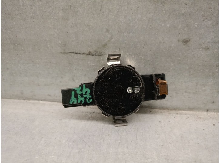 Replacement rain sensor for Audi A1 Sportback (8XA, 8XF) 1.4 TDI OEM IAM reference 8U0955559C 8U0955559C 