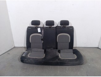 Recambio de asientos traseros para kia cee´d (jd) 1.6 crdi 136 referencia OEM IAM 89400A2110AUX 89400A2110AUX 
