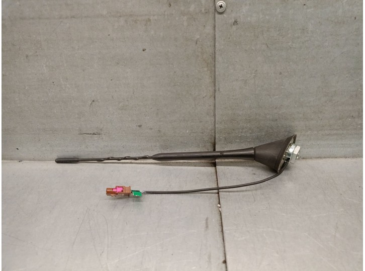 Recambio de antena para audi a1 sportback (8xa, 8xf) 1.4 tdi referencia OEM IAM 8X0035501A 8X0035501A 
