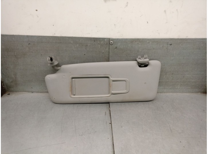 Recambio de parasol izquierdo para audi a1 sportback (8xa, 8xf) 1.4 tdi referencia OEM IAM 8U2857551B 8U2857551B 