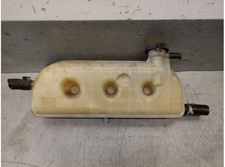 Recambio de deposito expansion para toyota avensis wagon (t25) 2.0 turbodiesel cat referencia OEM IAM 164800R011 164800R011 