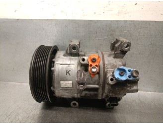 Recambio de compresor aire acondicionado para toyota corolla verso (r1) 2.2 d-cat referencia OEM IAM 883100F030 883100F030 44726