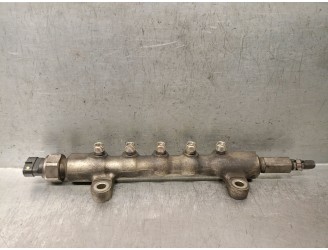 Recambio de rampa inyectora para toyota avensis wagon (t25) 2.0 turbodiesel cat referencia OEM IAM 238100R010 238100R010 