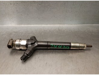 Recambio de inyector para toyota avensis wagon (t25) 2.0 turbodiesel cat referencia OEM IAM 236700R190 DENSO