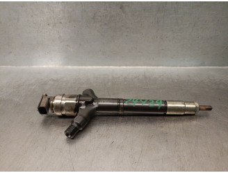 Recambio de inyector para toyota avensis wagon (t25) 2.0 turbodiesel cat referencia OEM IAM 236700R190  DENSO