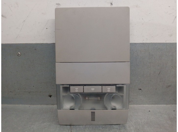 Recambio de luz interior para opel astra h ber. 1.7 16v cdti referencia OEM IAM 13111872 1740269 