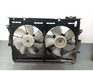 Recambio de electroventilador para toyota corolla verso (r1) 2.2 d-cat referencia OEM IAM DT4227502520 167110R050 1680008290