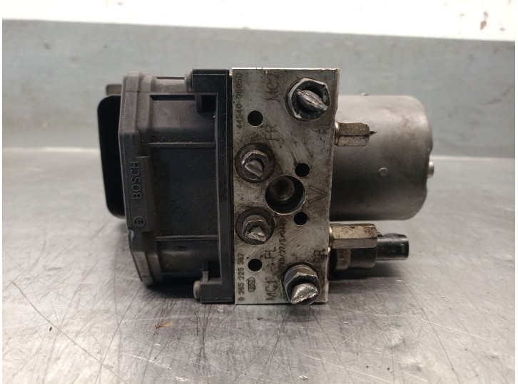 Recambio de abs para toyota avensis wagon (t25) 2.0 turbodiesel cat referencia OEM IAM 4454005050 4405005110 0265225387 BOSCH