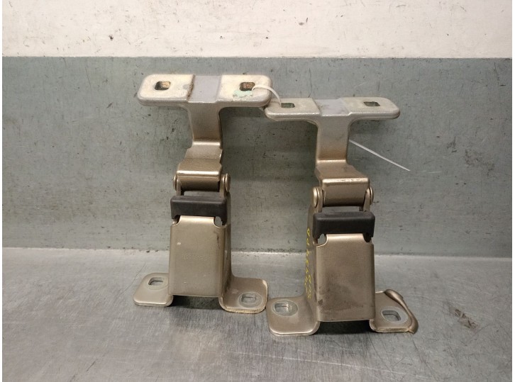 Recambio de bisagra porton para dacia dokker 1.5 blue dci diesel fap cat referencia OEM IAM 844009913R 844009913R 