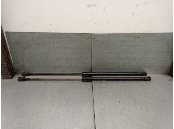 Replacement trunk / tailgate shock absorbers for Ford Focus II (DA_, HCP, DP) 1.6 Ti OEM IAM reference 4M51N406A10AB 1349309 