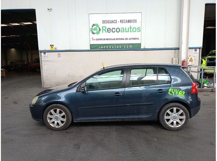volkswagen golf v berlina (1k1) del año 2004