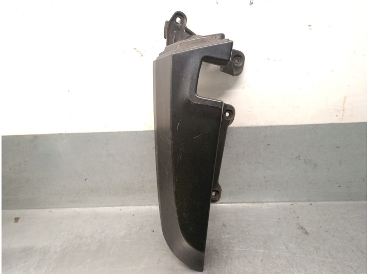 Recambio de molduras traseras para dacia dokker 1.5 blue dci diesel fap cat referencia OEM IAM 903901105R 903901105R 