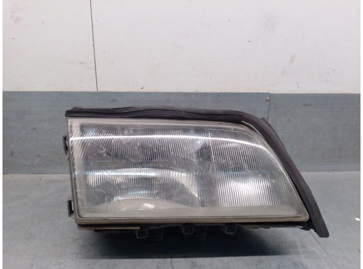 Recambio de faro derecho para mercedes-benz clase c (w202) berlina 1.8 16v cat referencia OEM IAM A2028201028 A2028201028 