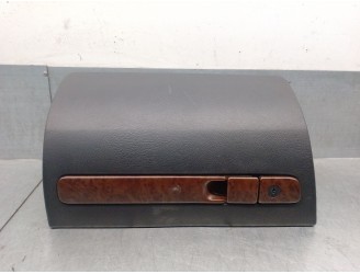 Recambio de guantera para citroën xsara berlina 1.6 referencia OEM IAM 9623787677 8214PC 