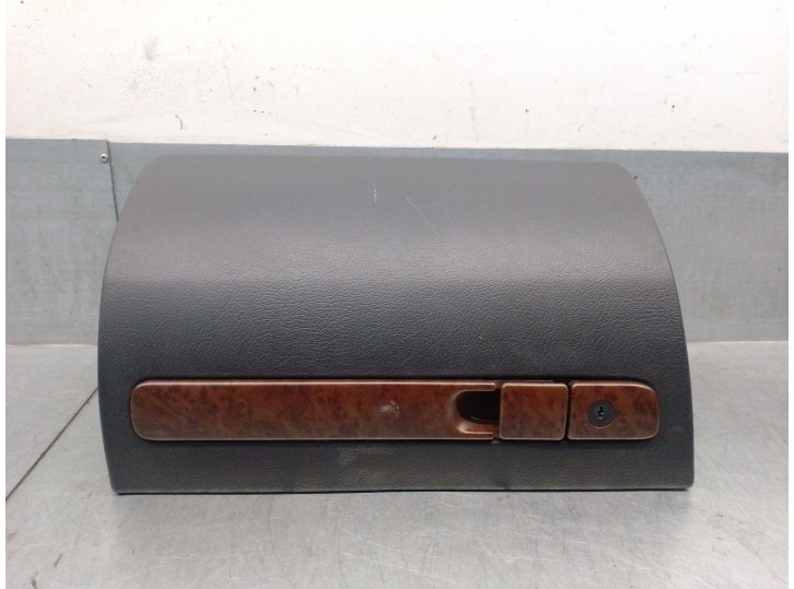 Recambio de guantera para citroën xsara berlina 1.6 referencia OEM IAM 9623787677 8214PC 