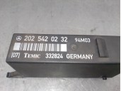 Replacement relay for Mercedes-Benz C-Class (W202) saloon 1.8 16V cat OEM IAM reference 2025420232 332824 TEMIC