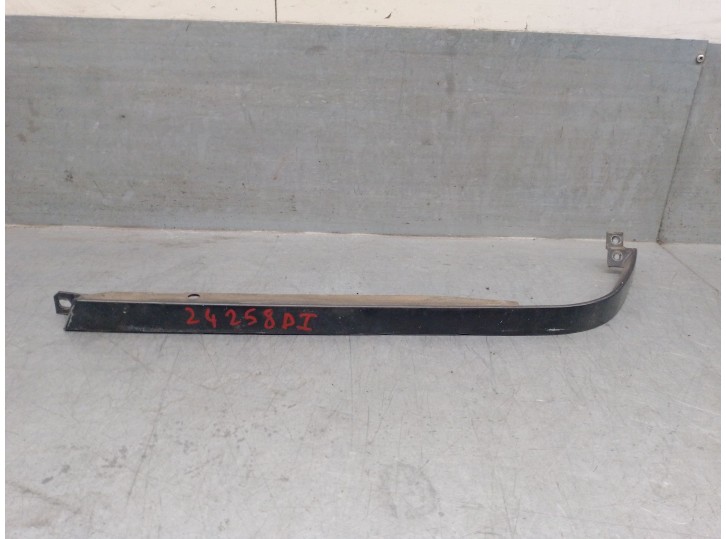 Recambio de cerquillo faro para mercedes-benz clase c (w202) berlina 1.8 16v cat referencia OEM IAM A2028260177 A2028260177 