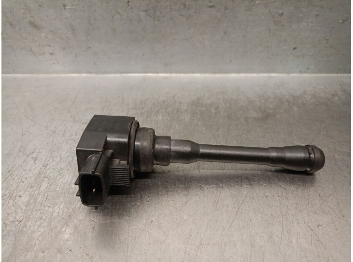 Replacement ignition coil for Dacia Sandero III 1.0 TCe 90 OEM IAM reference 224332734R HITACHI