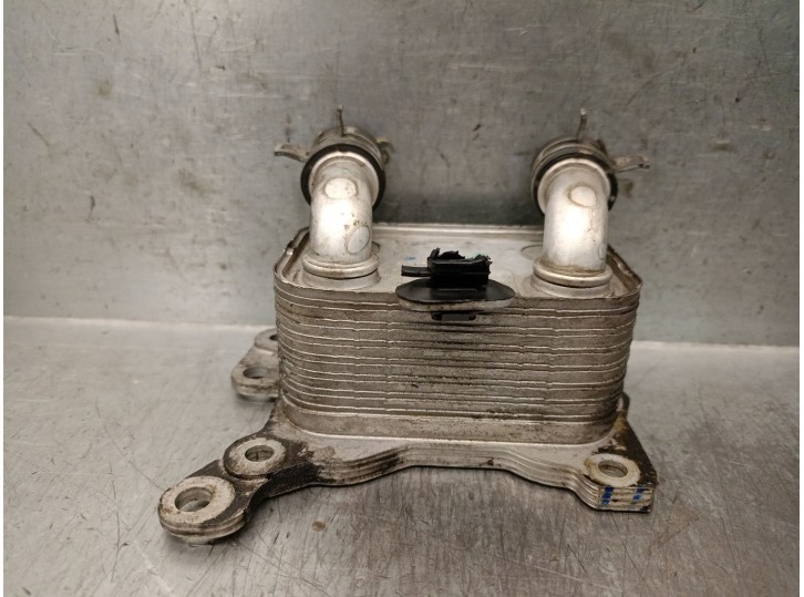 Recambio de enfriador aceite motor para dacia sandero iii 1.0 tce 90 referencia OEM IAM 213055917R 