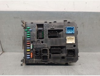 Recambio de caja reles / fusibles para peugeot partner furgoneta/monovolumen 1.6 hdi 16v referencia OEM IAM 967847708001  JOHNSO