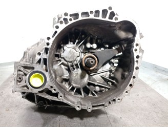 Recambio de caja cambios para toyota avensis wagon (t25) 2.0 turbodiesel cat referencia OEM IAM A8424536 303002D151 AISIN