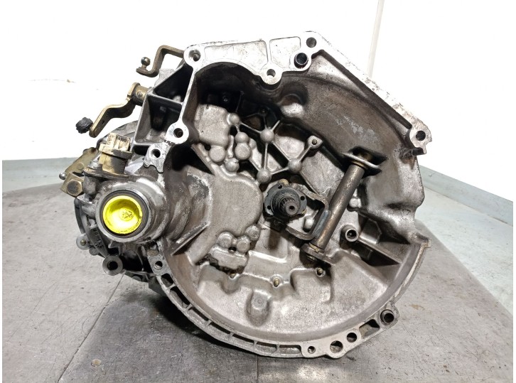 Recambio de caja cambios para citroën xsara berlina 1.6 referencia OEM IAM 20CD68  0611180