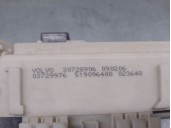Recambio de caja reles / fusibles para volvo s40 berlina 2.0 diesel cat referencia OEM IAM 30728906  
