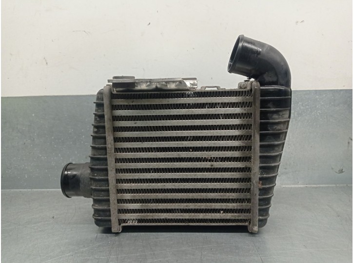 Recambio de intercooler para kia cerato 2.0 turbodiesel cat referencia OEM IAM 2827027010 2827027010 
