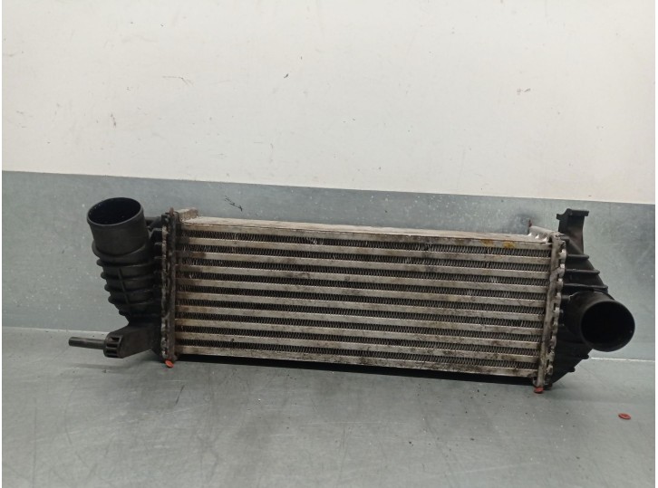 Recambio de intercooler para renault kangoo 1.5 dci diesel cat referencia OEM IAM 8200427469 8200427469 K6782