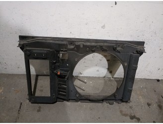 Recambio de calandra delantera de radiador para citroën c4 grand picasso 1.6 16v hdi fap referencia OEM IAM 7104EY 7104EY 