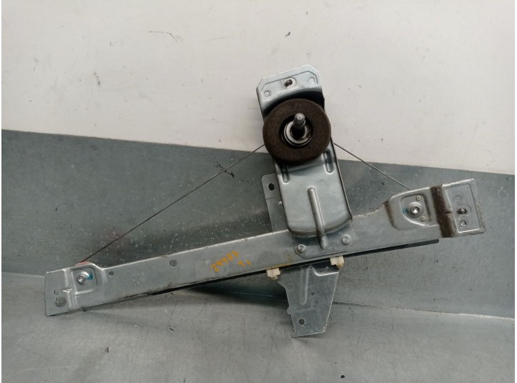 Recambio de elevalunas trasero izquierdo para peugeot 207 1.4 hdi referencia OEM IAM 9223A3 9223A3 