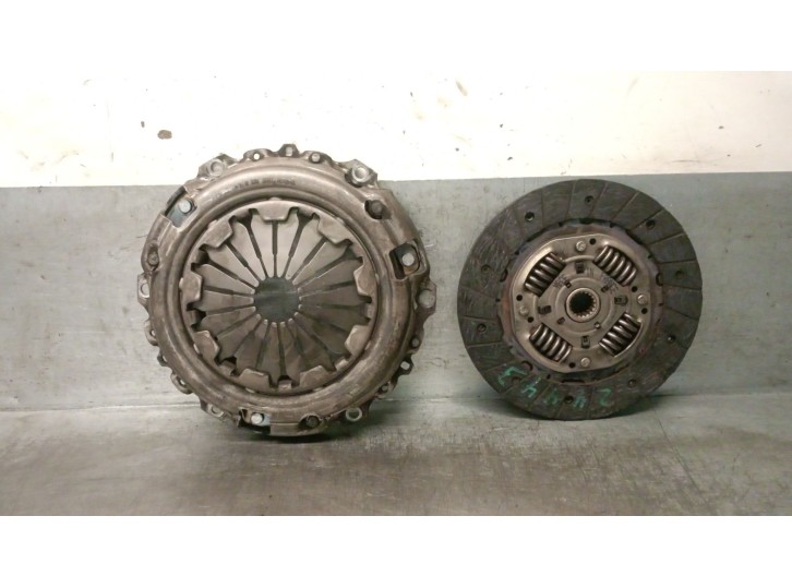 Recambio de kit embrague para citroën c4 berlina 1.6 16v cat (nfu / tu5jp4) referencia OEM IAM 2050R4 2050R4 
