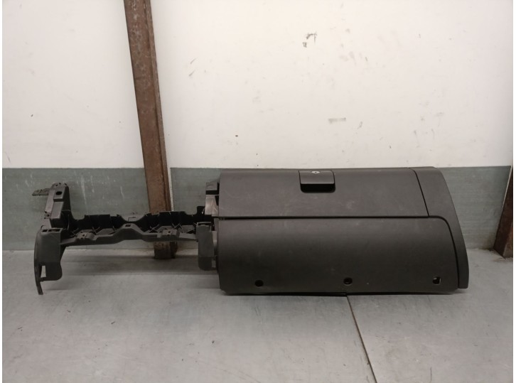 Recambio de guantera para volkswagen polo berlina (6n2) 1.4 tdi referencia OEM IAM 6N1857103B 6N1857101J 
