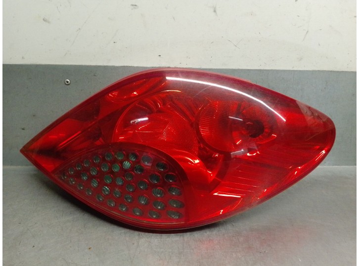 Recambio de piloto trasero derecho para peugeot 207 1.4 hdi referencia OEM IAM 6351Y7 6351Y7 