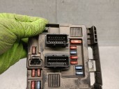 Recambio de caja reles / fusibles para citroën berlingo 1.9 diesel referencia OEM IAM 9650618580  T118470002J SIEMENS