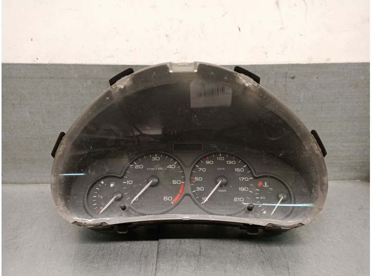 Recambio de cuadro instrumentos para citroën berlingo 1.9 diesel referencia OEM IAM 9656696080 6106LE 