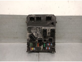 Recambio de caja reles / fusibles para citroën berlingo 1.9 diesel referencia OEM IAM 9653667580 9653667580 