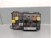 Recambio de caja reles / fusibles para opel astra h berlina 1.9 cdti referencia OEM IAM 13206754 HELLA