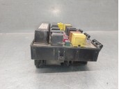Recambio de caja reles / fusibles para opel astra h berlina 1.9 cdti referencia OEM IAM 13206754 HELLA