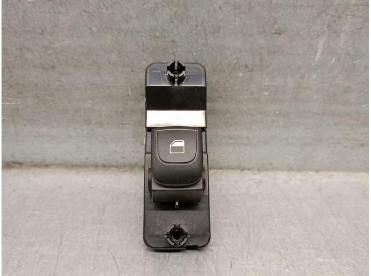 Recambio de mando elevalunas trasero izquierdo para kia rio iv (yb, sc, fb) 1.25 referencia OEM IAM 93580H8000 93530H8000 