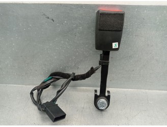 Recambio de enganche cinturon delantero izquierdo para lancia delta iii (844_) 1.6 d multijet (844.axc11, 844.axc1a) referencia 