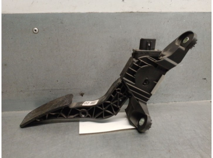 Recambio de potenciometro pedal para kia rio iv (yb, sc, fb) 1.25 referencia OEM IAM 32700H8100 32700H8100 
