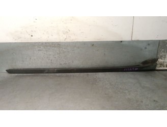 Recambio de molduras delanteras para hyundai i30 1.6 crdi cat referencia OEM IAM 861322L000 861322L000 