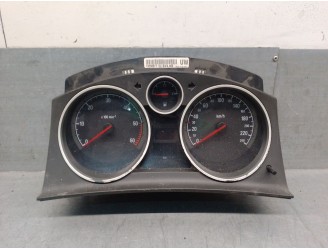 Recambio de cuadro instrumentos para opel astra h berlina 1.9 cdti referencia OEM IAM 13216683 6260675 