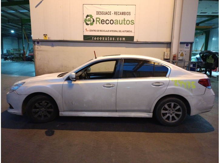 subaru legacy v (bm) del año 2010