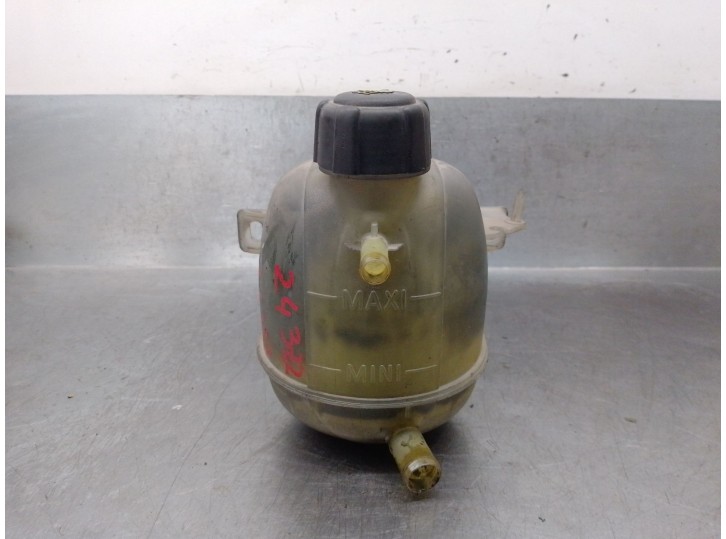 Recambio de deposito expansion para renault clio ii fase ii (b/cb0) 1.5 dci diesel referencia OEM IAM 7700836316 7701470460 